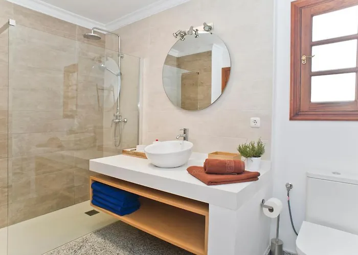 Pilar Puerto del Carmen (Lanzarote)