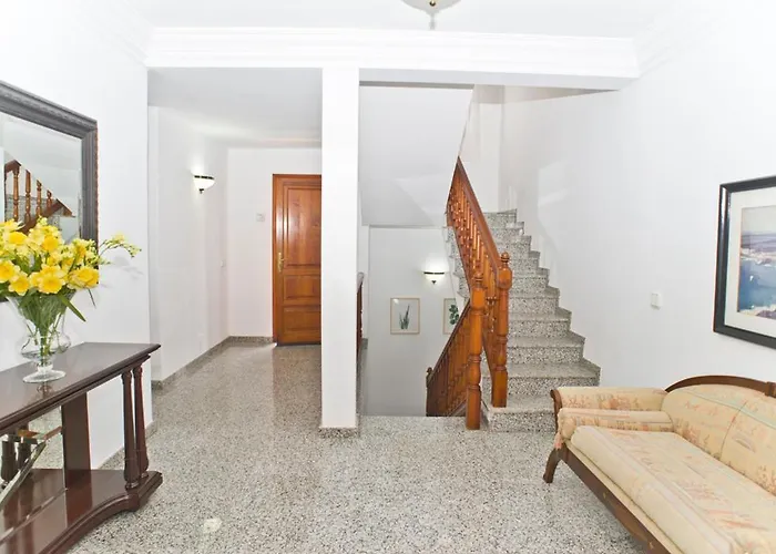 Pilar Puerto del Carmen (Lanzarote)